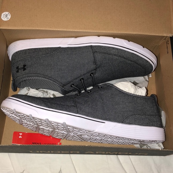 under armor boat shoes